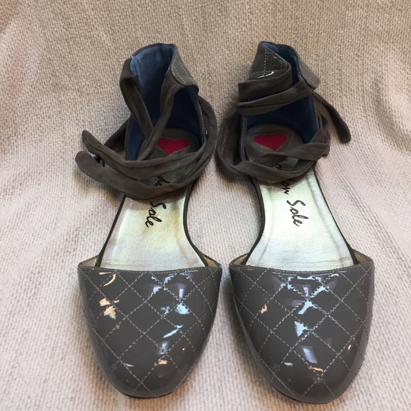 London Sole Shoes - London Sole gray quilted patent leather flats